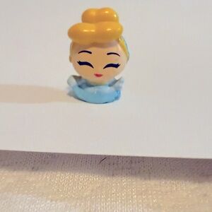 Disney Doorables Squish'Alots Series 1 - Cinderella